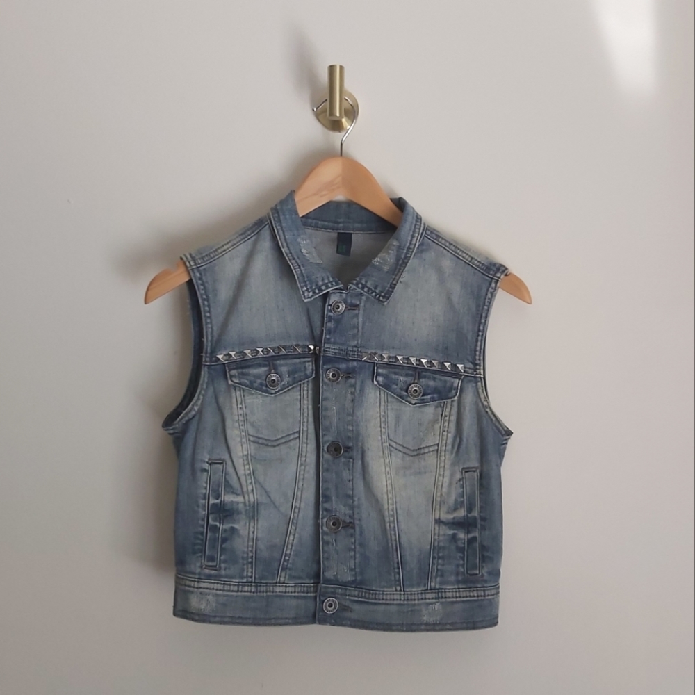 Benetton blue sleeveless jeans jacket | Distressed denim vest